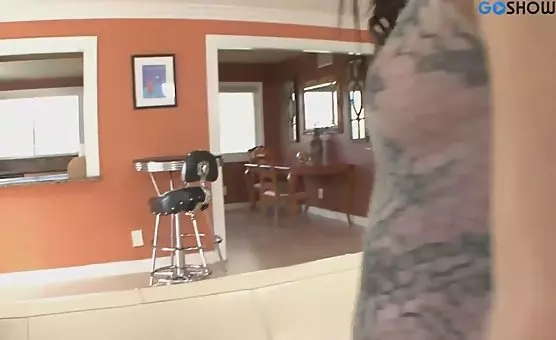 Monstrous Lovemaking Big Cock Drives Deep into Her Pussy