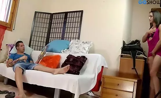 Big Cock Struggles to Fit into Brunettes Hungry Mouth